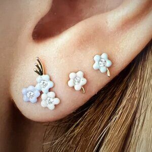 Alison Lou Single White Bouquet Of Flowers Stud